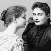 Helen Keller & Anne Suillvan (http://www.americaslibrary.gov/aa/keller/aa_keller_radcliffe_2.html (Bell, C.M. Photographer))